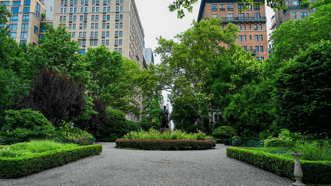 Gramercy Park hero